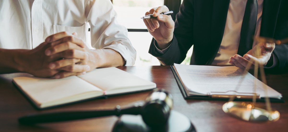 Avocat pentru darea in plata